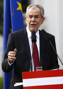 Alexander Van der Bellen